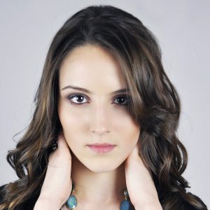model-429733_1920